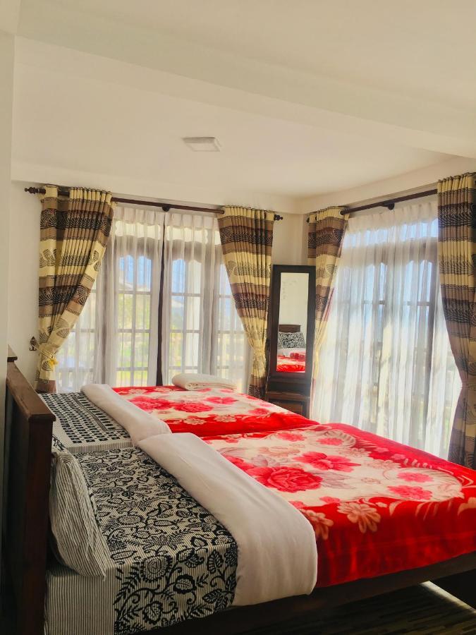 Travellers Nest Inn Нувара Елия Екстериор снимка