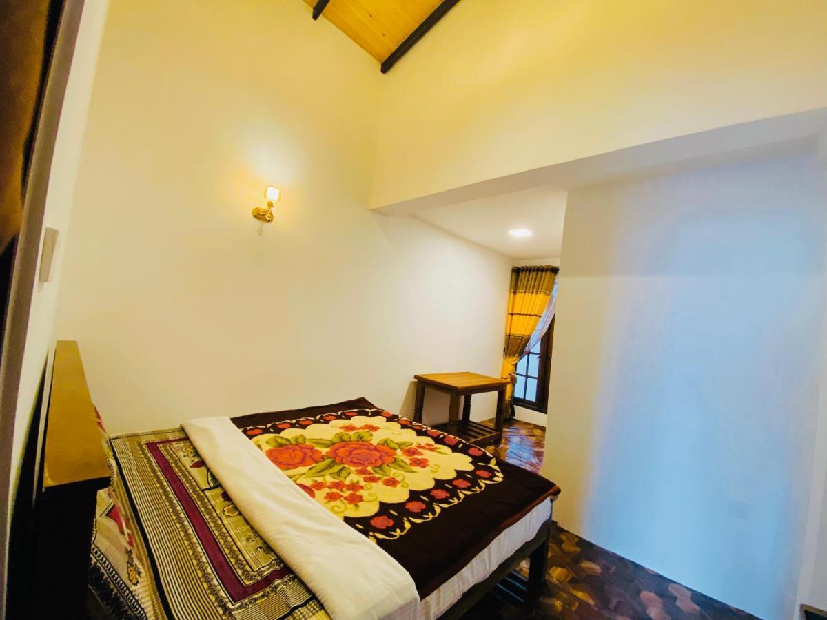 Travellers Nest Inn Нувара Елия Екстериор снимка
